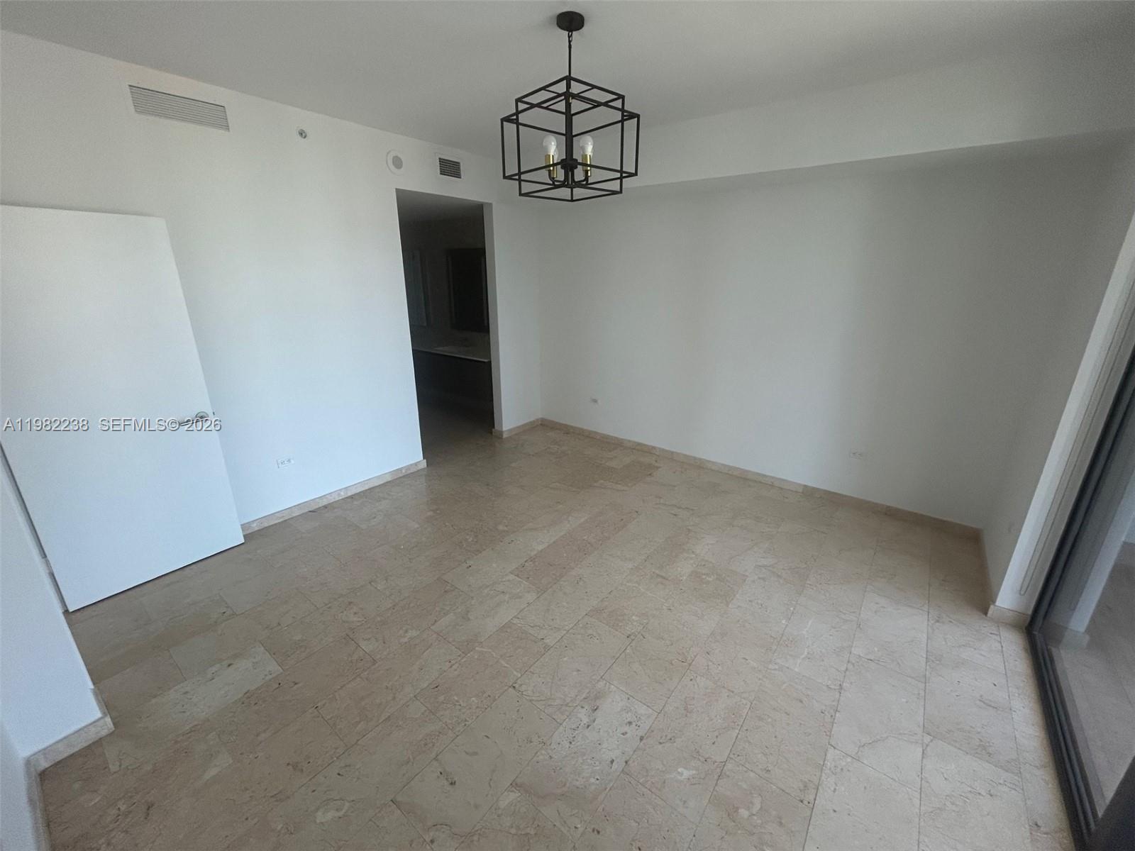 88 Southwest 7th Street, Unit 3307 Miami, FL 33130 - Photo 10 of 13