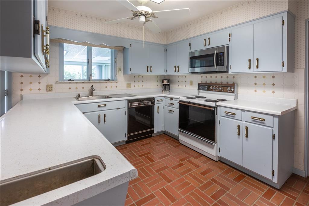650 Clover Hill Road Somerset, PA 15501 - Photo 12 of 25 Gallery Image 12