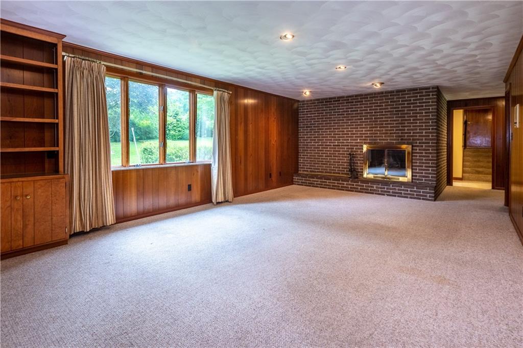 650 Clover Hill Road Somerset, PA 15501 - Photo 5 of 25 Gallery Image 5