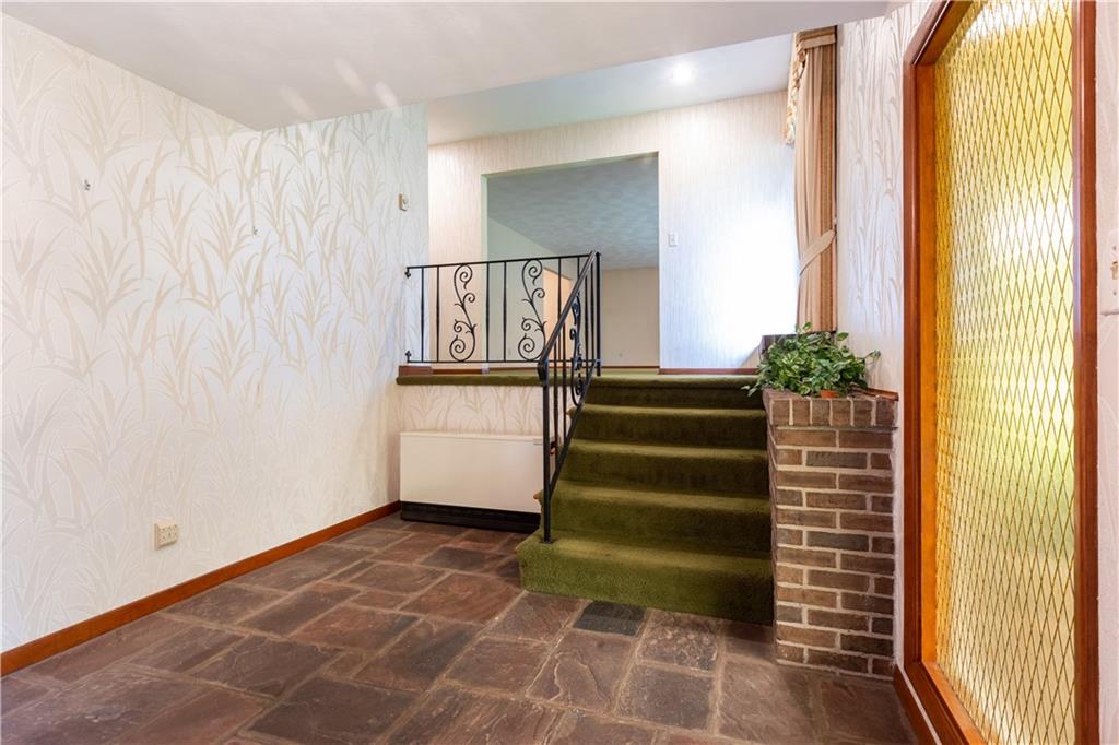 650 Clover Hill Road Somerset, PA 15501 - Photo 6 of 25 Gallery Image 6