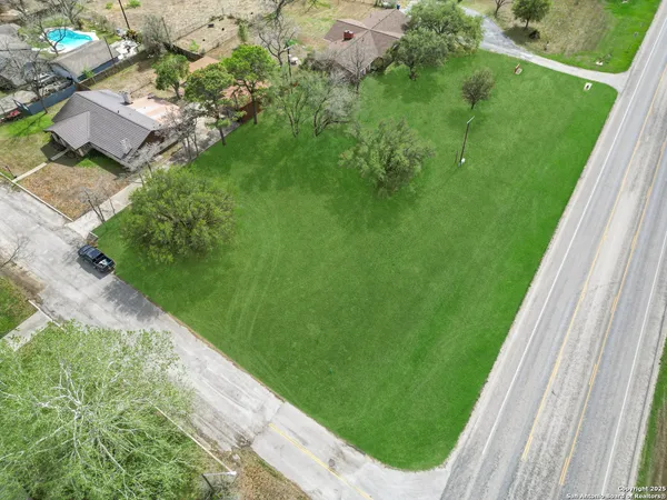 $55,000 | 1900 Chukar Street, Floresville, TX 78114