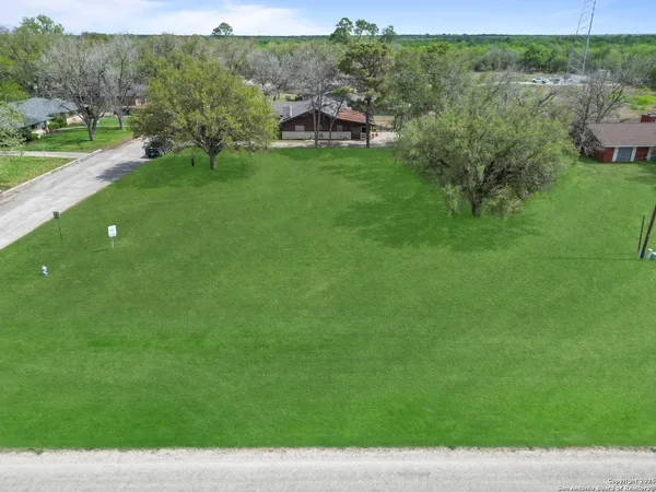 $55,000 | 1900 Chukar Street, Floresville, TX 78114