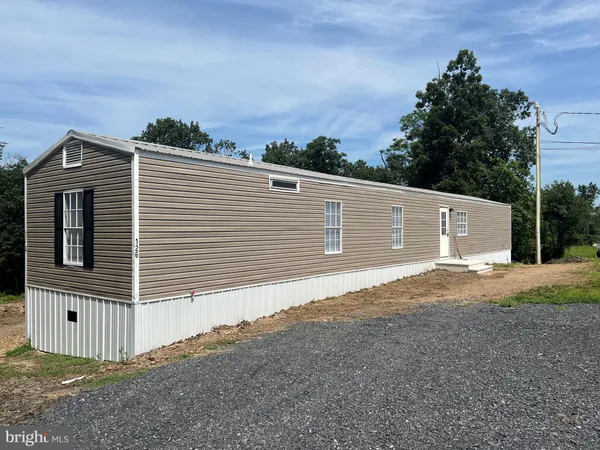 $1,350 | 126 Dugan Court, Hedgesville, WV 25427
