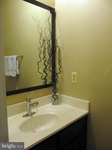 6342 Wind Rider Way Columbia, MD 21045 - Photo 10 of 15 1/2 bath