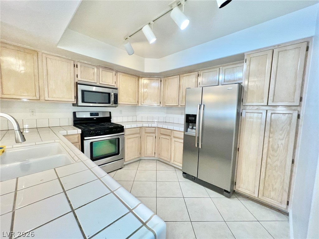 7950 West Flamingo Road, Unit 2027 Las Vegas, NV 89147 - Photo 11 of 18