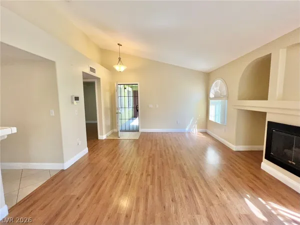 $1,415 | 7950 West Flamingo Road, Unit 2027, Las Vegas, NV 89147