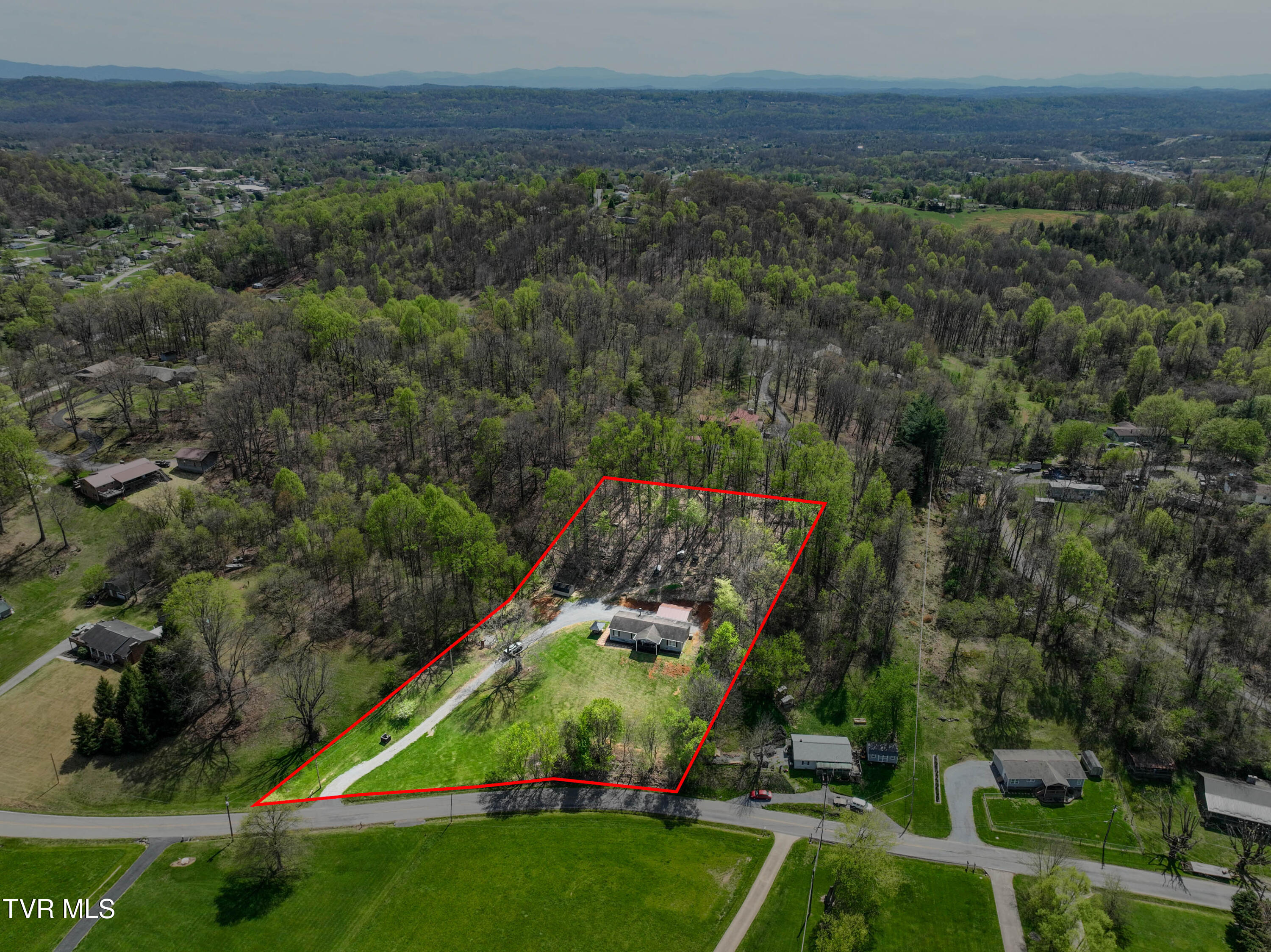 800 Chadwell Road Kingsport, TN 37660 - Photo 2 of 58 800 Chadwell Rd Drone MARIA-21