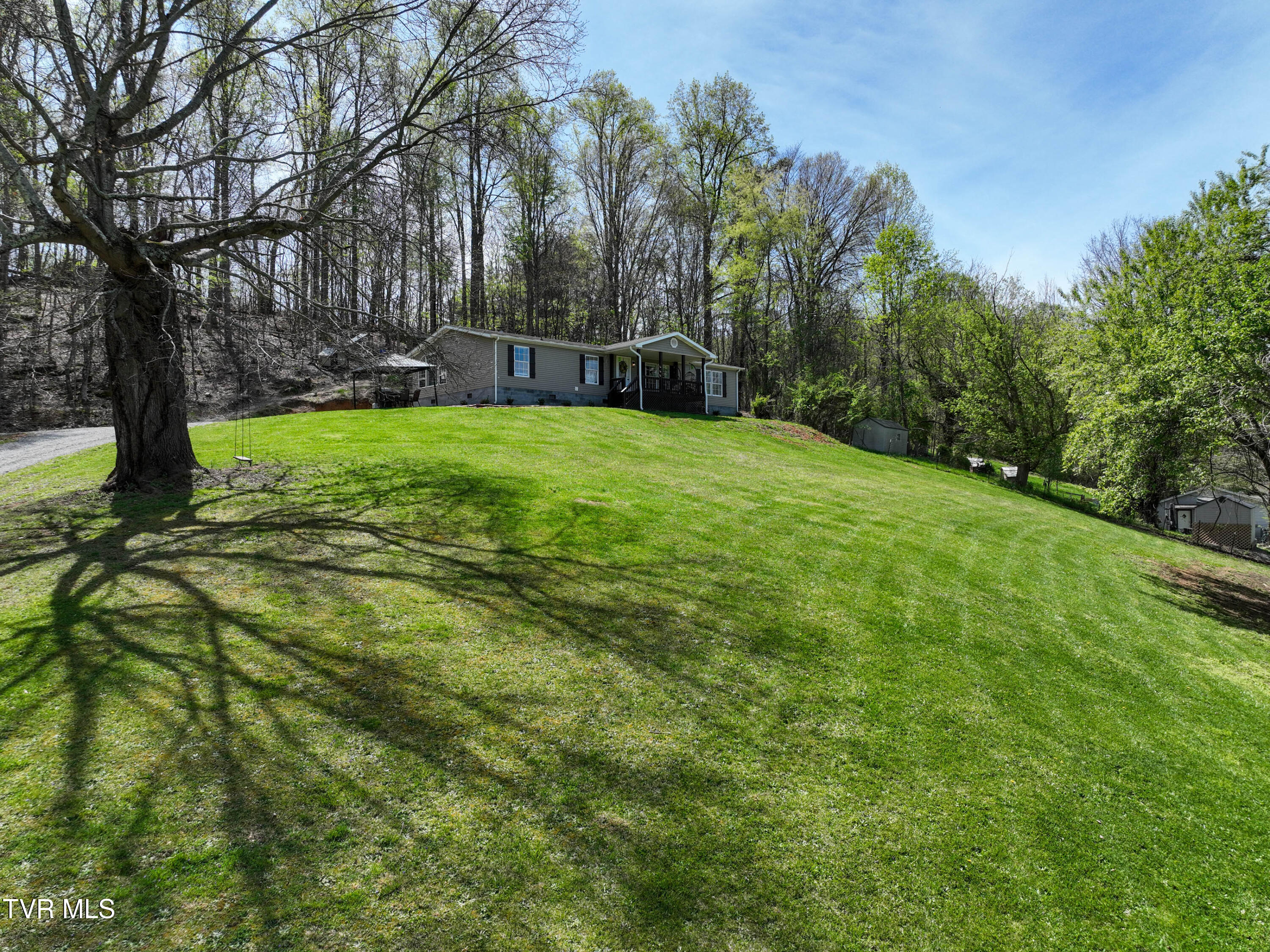 800 Chadwell Road Kingsport, TN 37660 - Photo 52 of 58 800 Chadwell Rd Drone MARIA-6