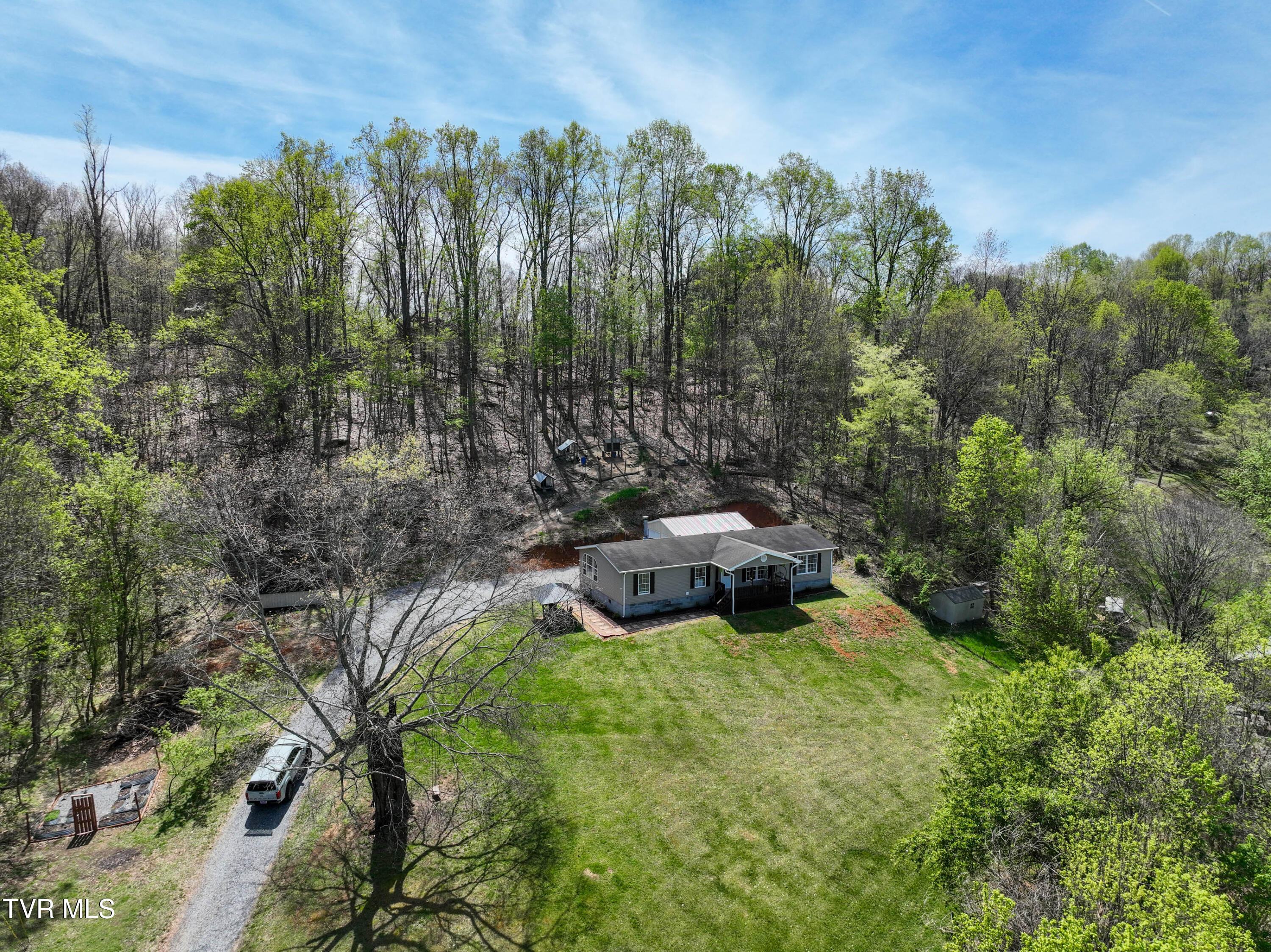 800 Chadwell Road Kingsport, TN 37660 - Photo 54 of 58 800 Chadwell Rd Drone MARIA-8