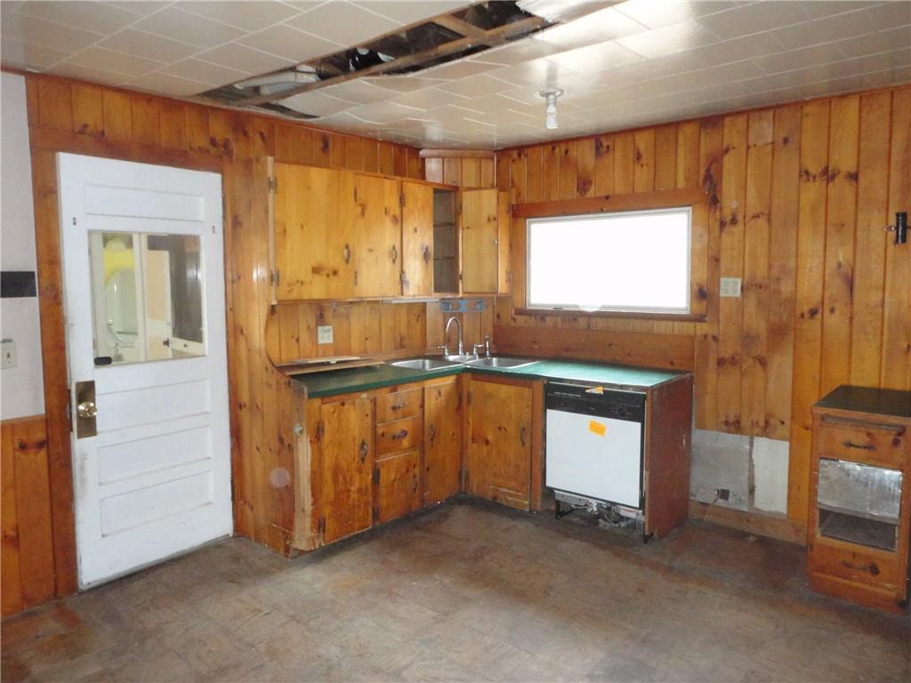 2439 Bristol Road Bristol, ME 04558 - Photo 3 of 22 KITCHEN