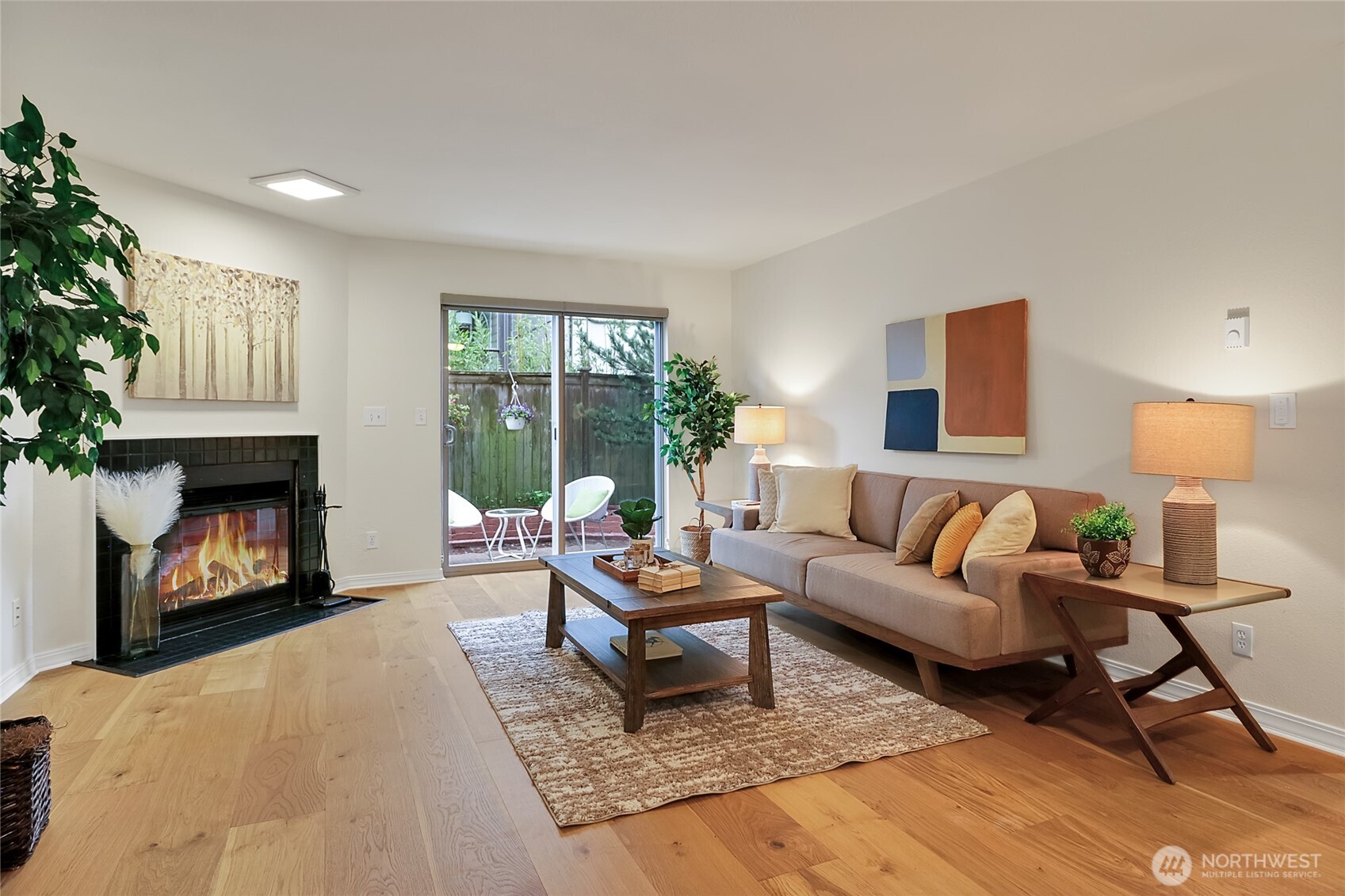 2746 60th Avenue Southwest, Unit 2 Seattle, WA 98116 - Photo 5 of 20