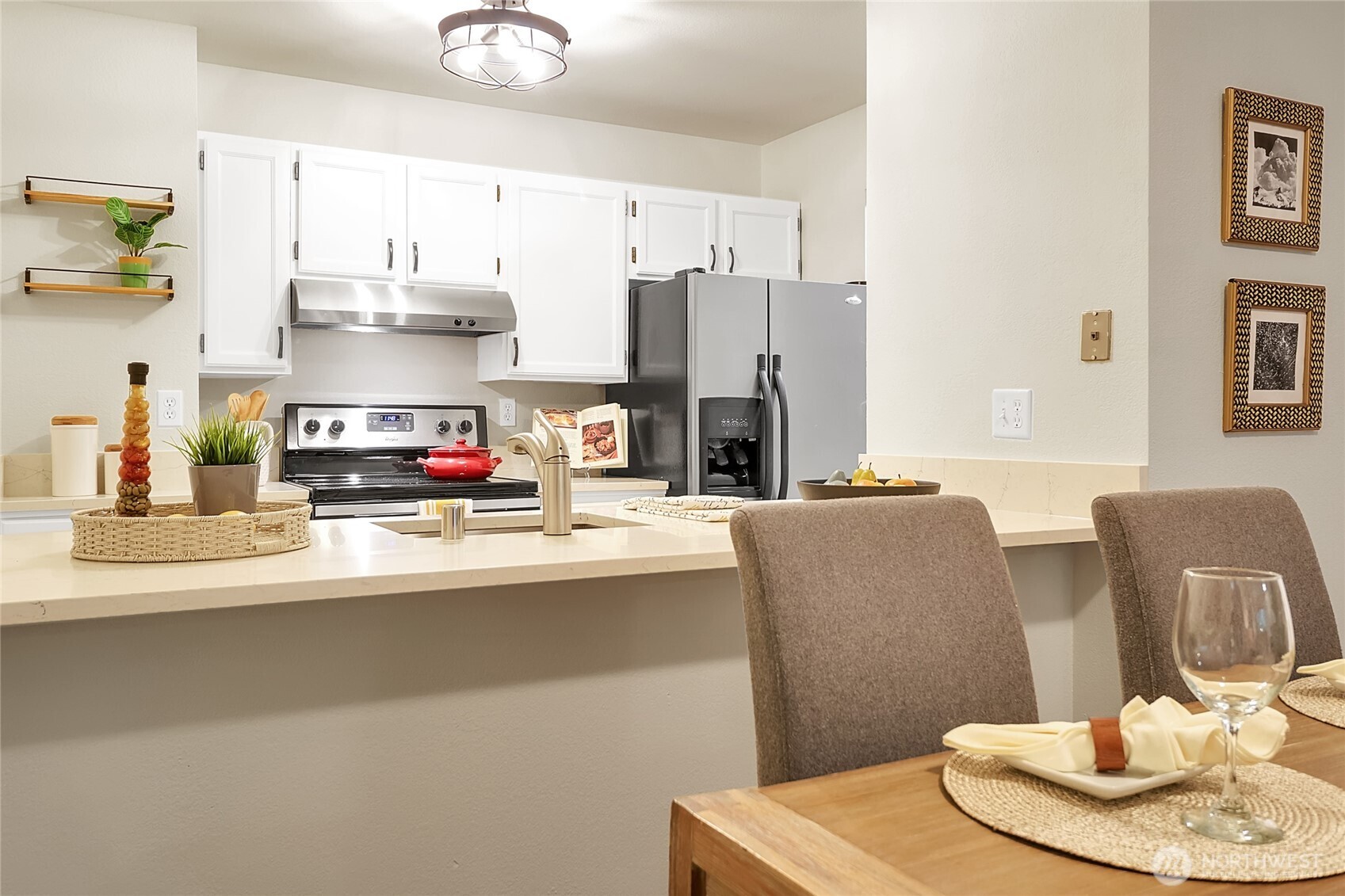 2746 60th Avenue Southwest, Unit 2 Seattle, WA 98116 - Photo 9 of 20