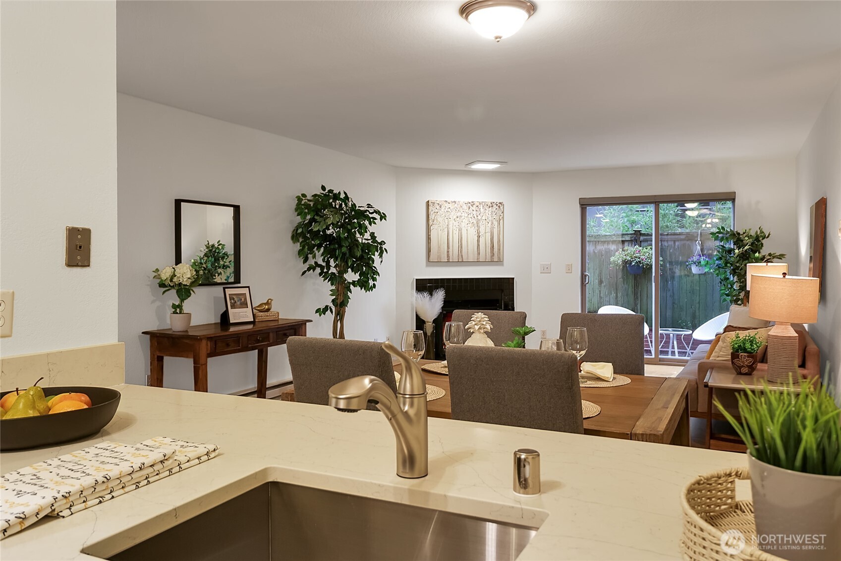 2746 60th Avenue Southwest, Unit 2 Seattle, WA 98116 - Photo 10 of 20