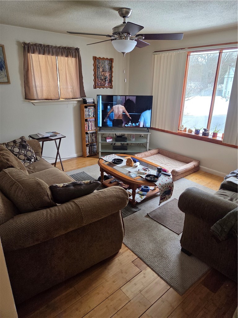 32 Longfellow Drive Coventry, RI 02816 - Photo 23 of 27