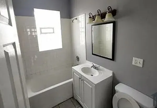 $1,600 | 604 East Marquette Road, Unit 2, Chicago, IL 60637