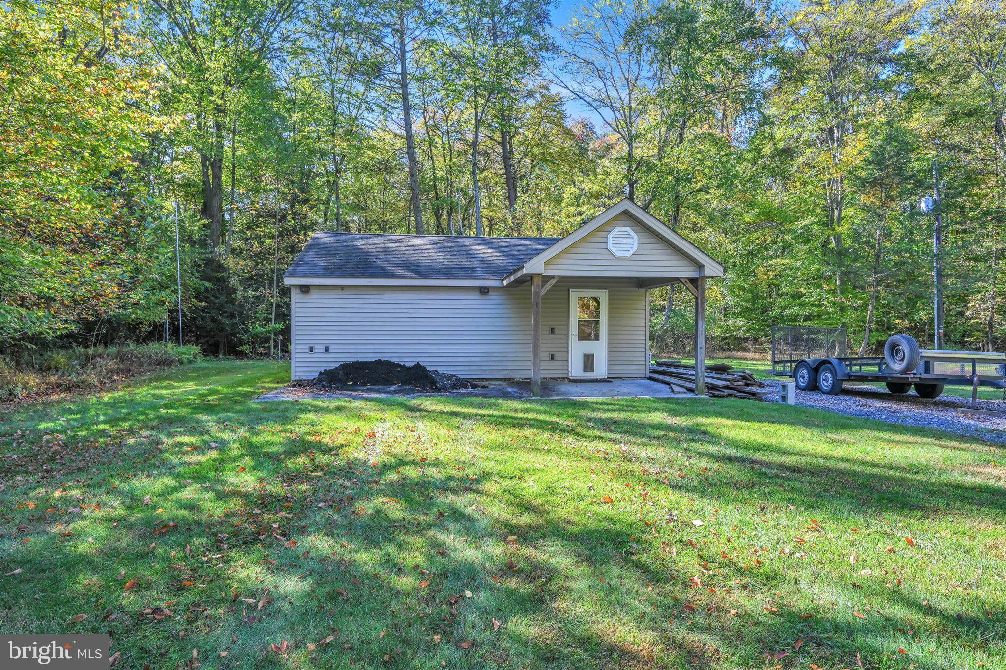 623 Swopes Valley Road Pine Grove, PA 17963 - Photo 35 of 48 Guest suite