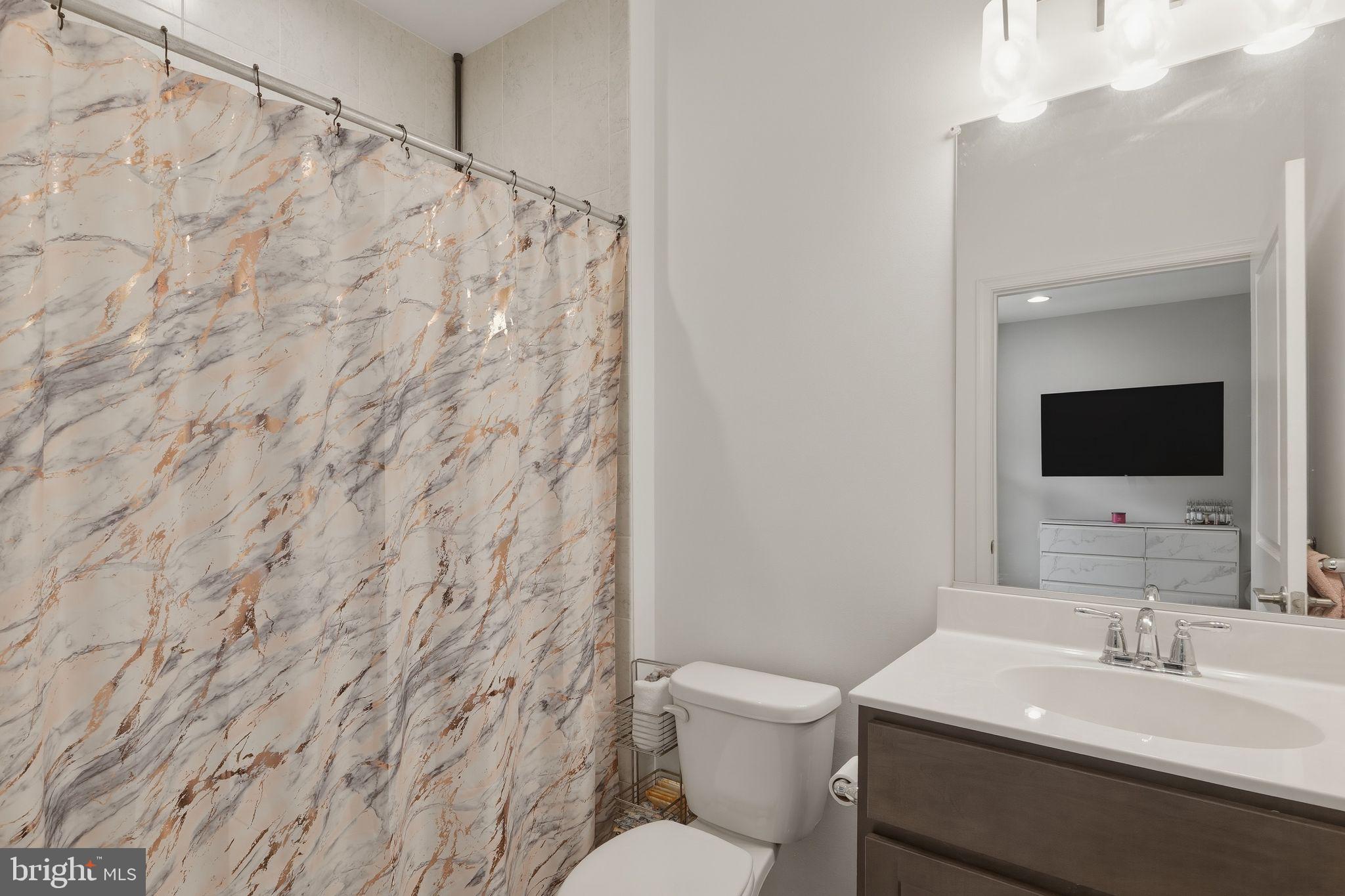 1403 Hudson View Road Essex, MD 21221 - Photo 11 of 46