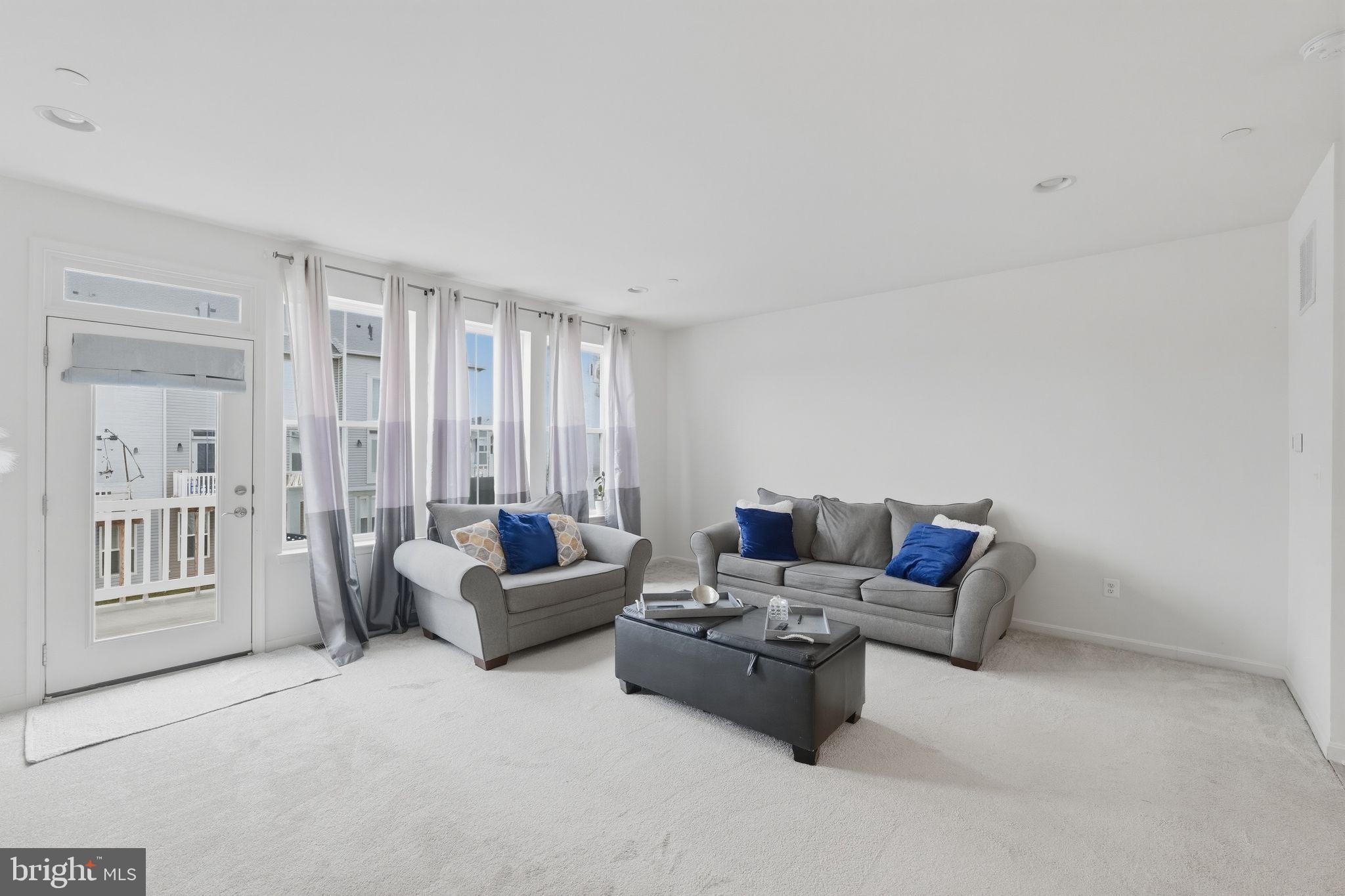 1403 Hudson View Road Essex, MD 21221 - Photo 13 of 46