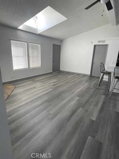 14626 Monte Vista Road Phelan, CA 92371 - Photo 5 of 33 Living room with skylight