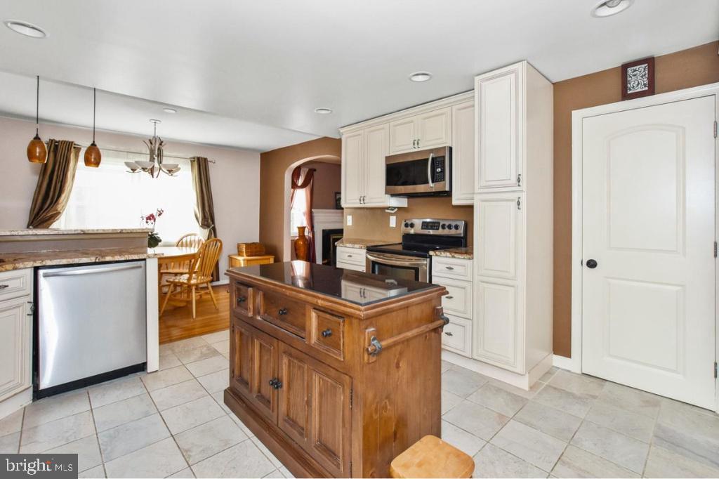 40 Trent Road Wynnewood, PA 19096 - Photo 3 of 25 Kitchen
