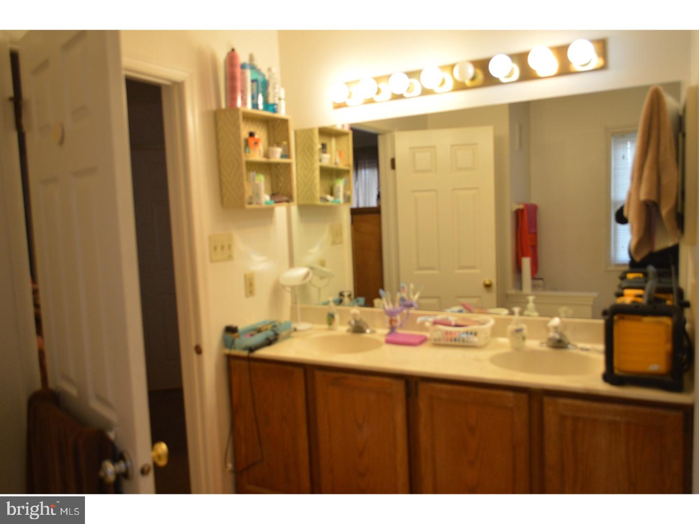 98 Beacon Square Chesterbrook, PA 19087 - Photo 14 of 25