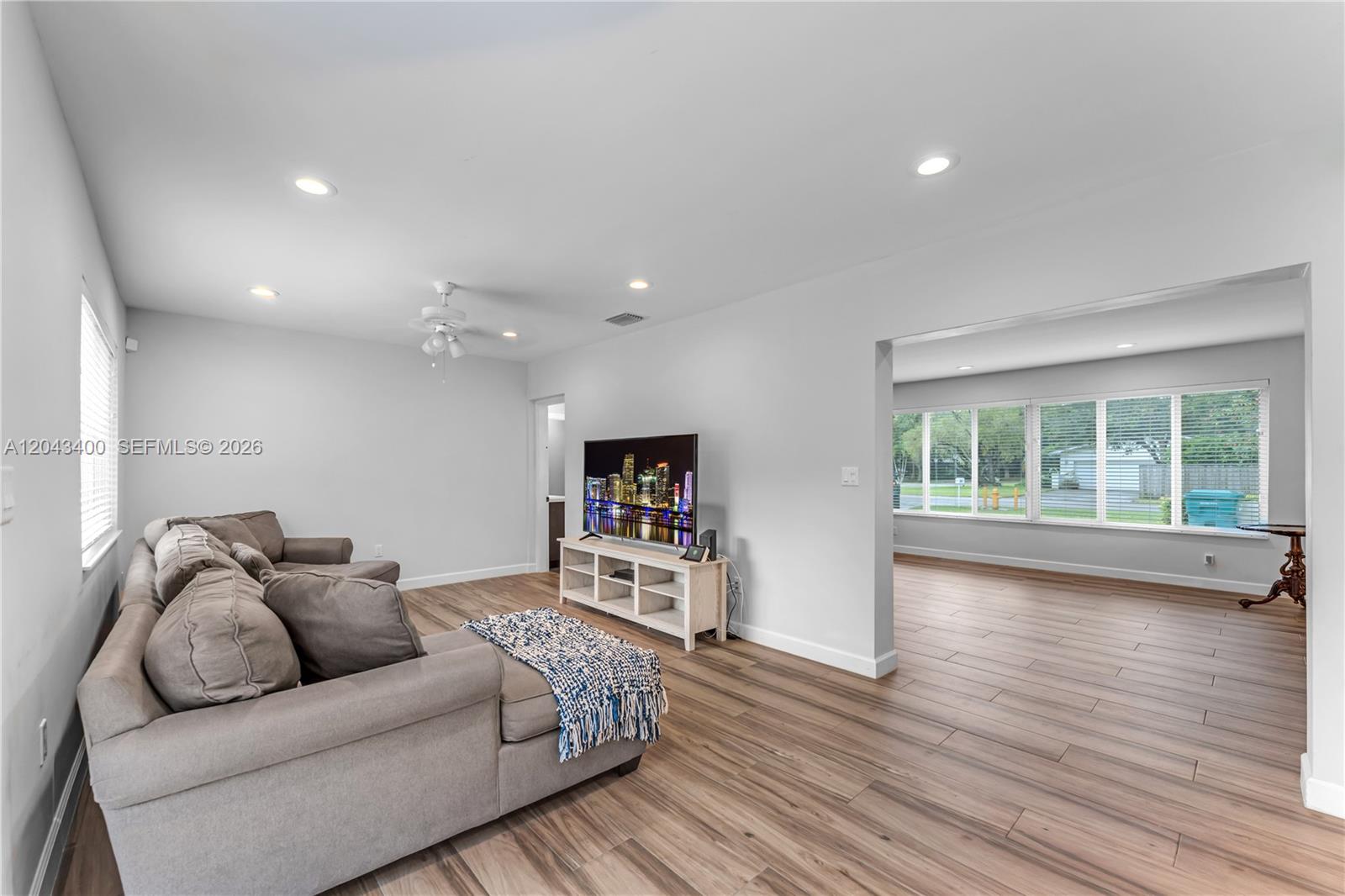 8255 Southwest 134th Street Pinecrest, FL 33156 - Photo 11 of 28