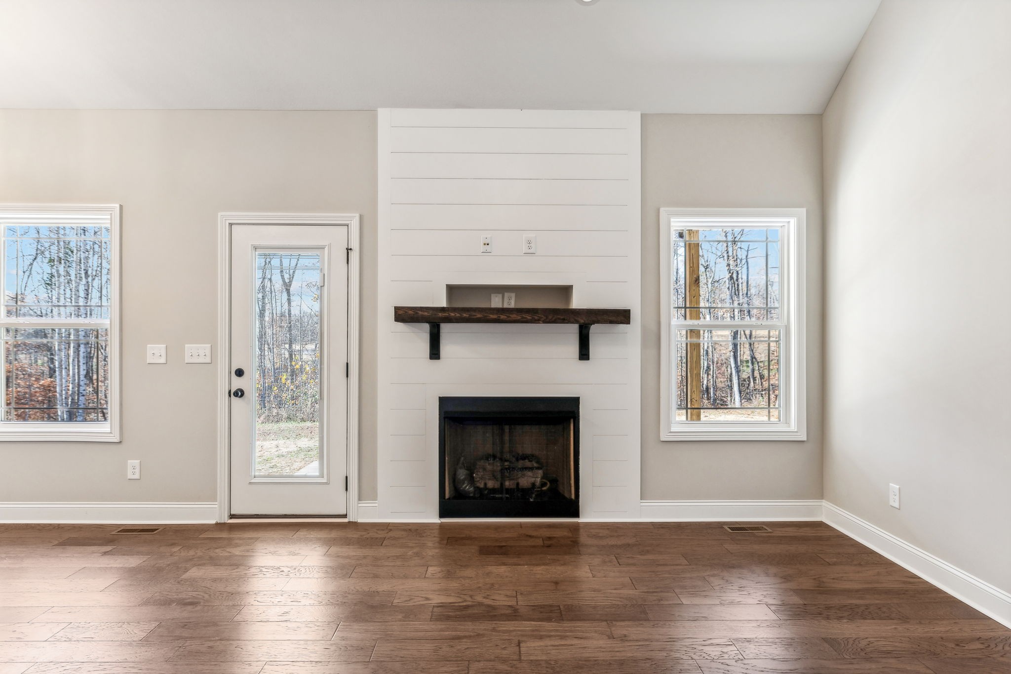 2107 Beverly Gail Road Pleasant View, TN 37146 - Photo 7 of 47 Gallery Image 7
