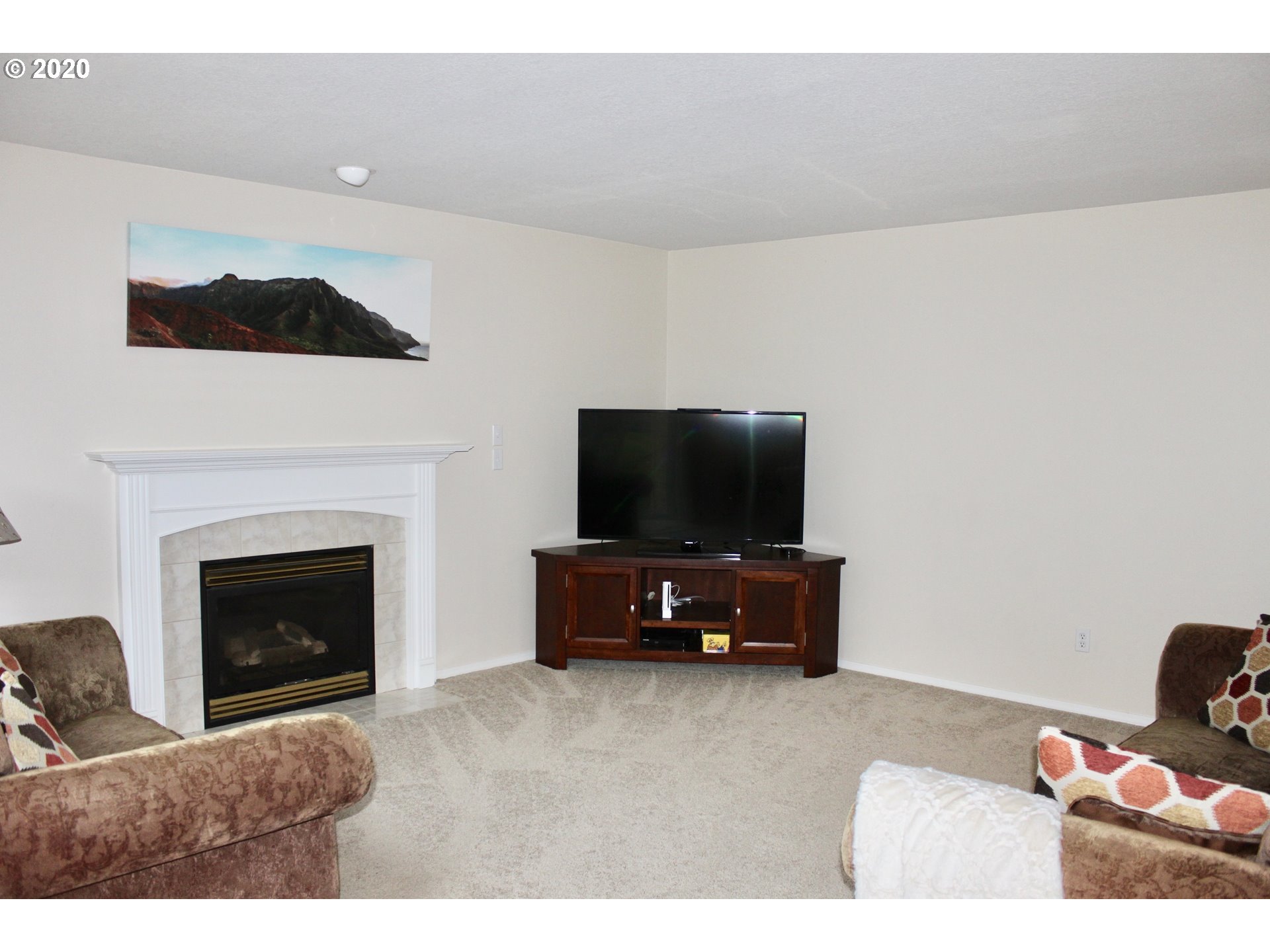 3542 Northwest Endicott Street Camas, WA 98607 - Photo 5 of 22 Gallery Image 5