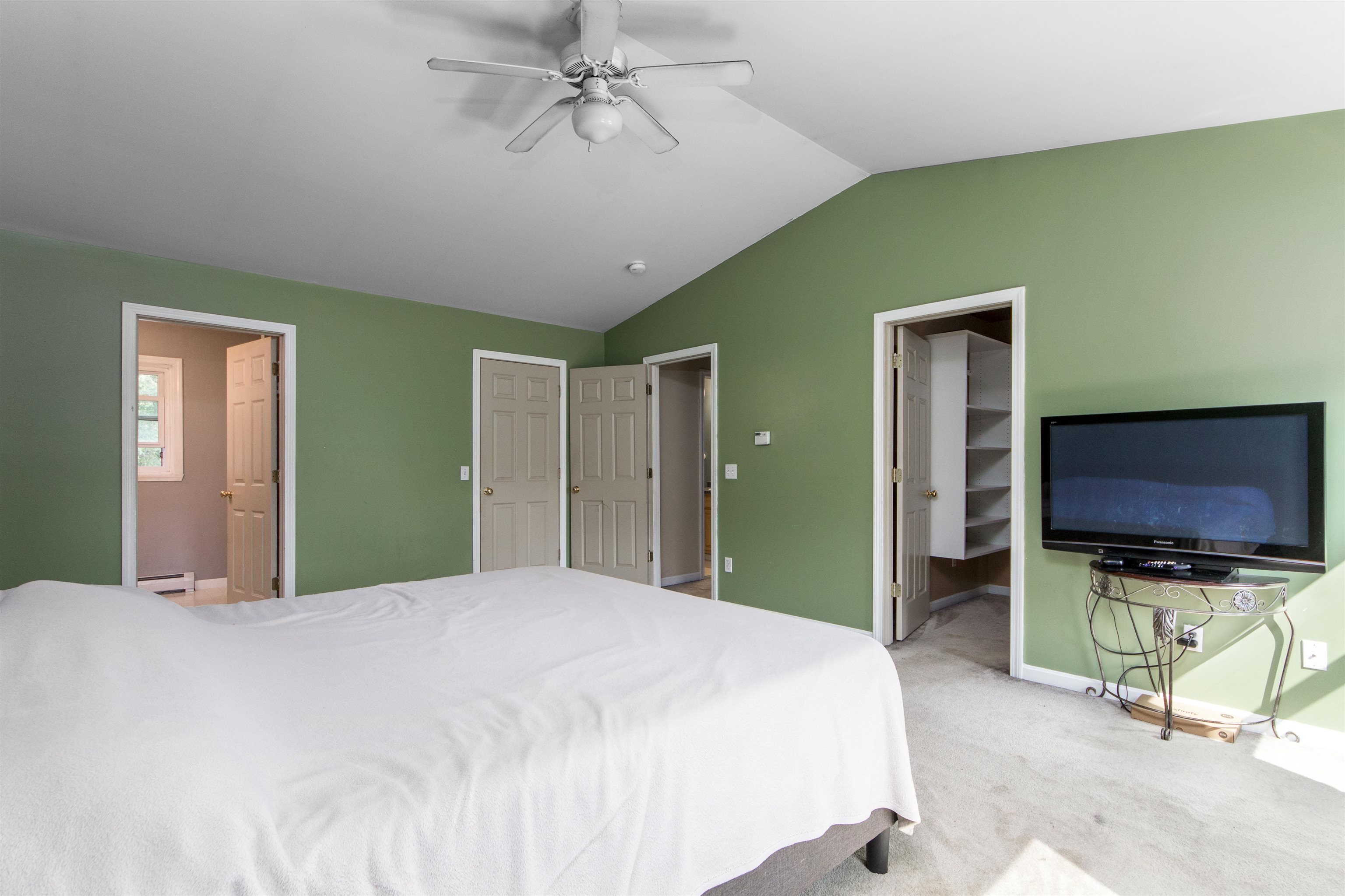 82 Hobbs Road Milton, VT 05468 - Photo 12 of 27 Gallery Image 12