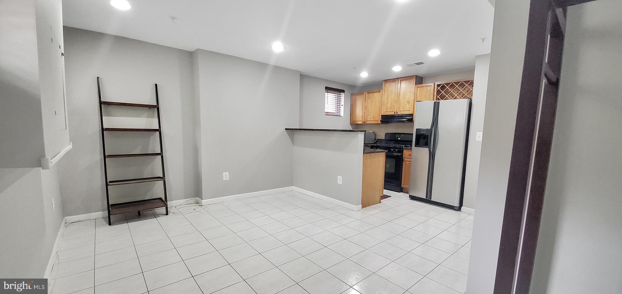 1315 R Street Northwest, Unit B Washington, DC 20009 - Photo 5 of 27 Kitchen/Living Room Combo