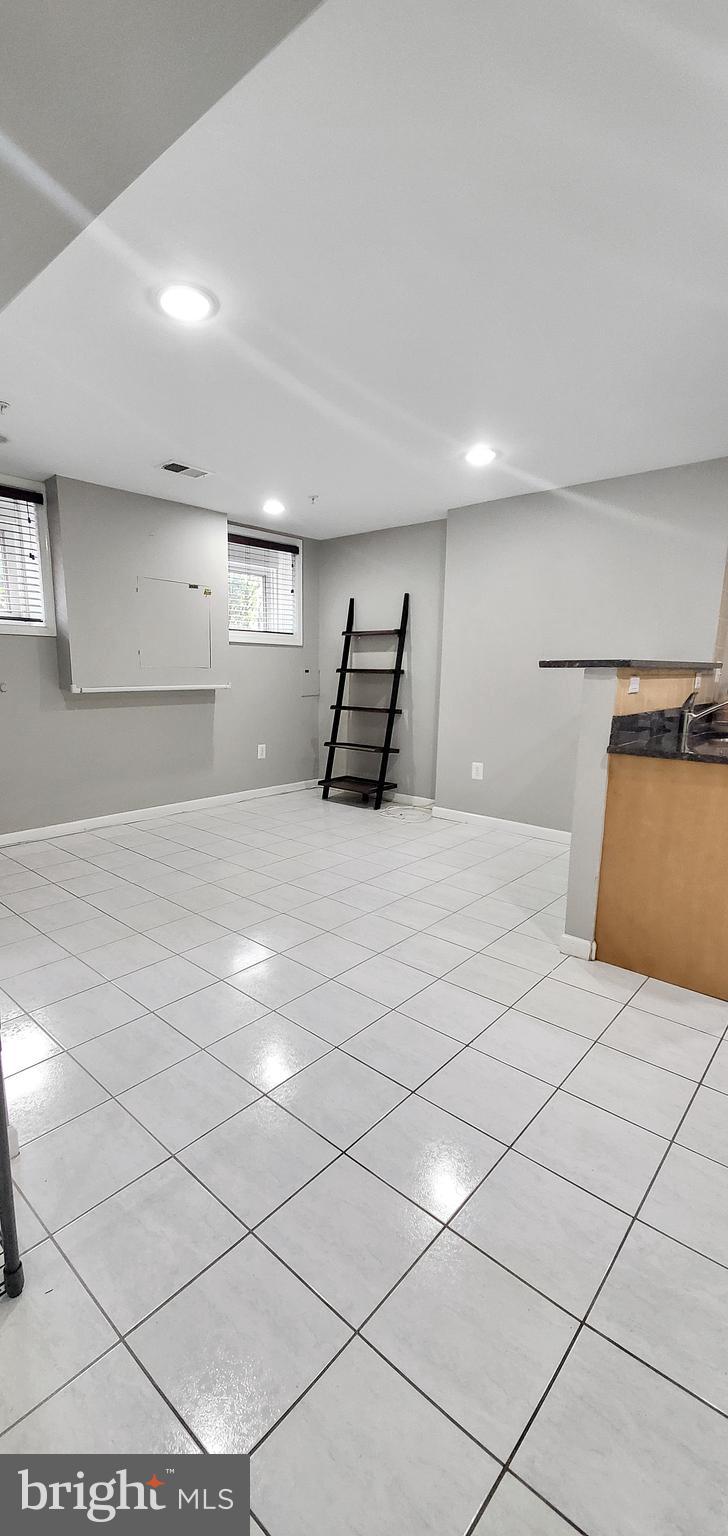 1315 R Street Northwest, Unit B Washington, DC 20009 - Photo 10 of 27 Kitchen/Living Room Combo