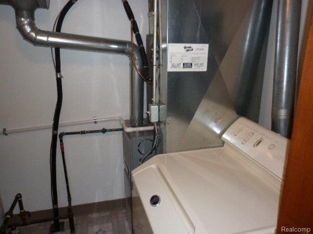 54731 Shelby Road Utica, MI 48316 - Photo 25 of 25 P1000037.JPG