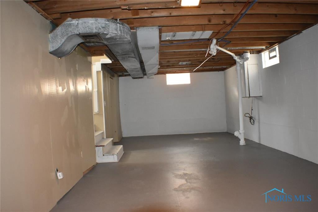 5453 Douglas Road Toledo, OH 43613 - Photo 18 of 22 Gallery Image 18
