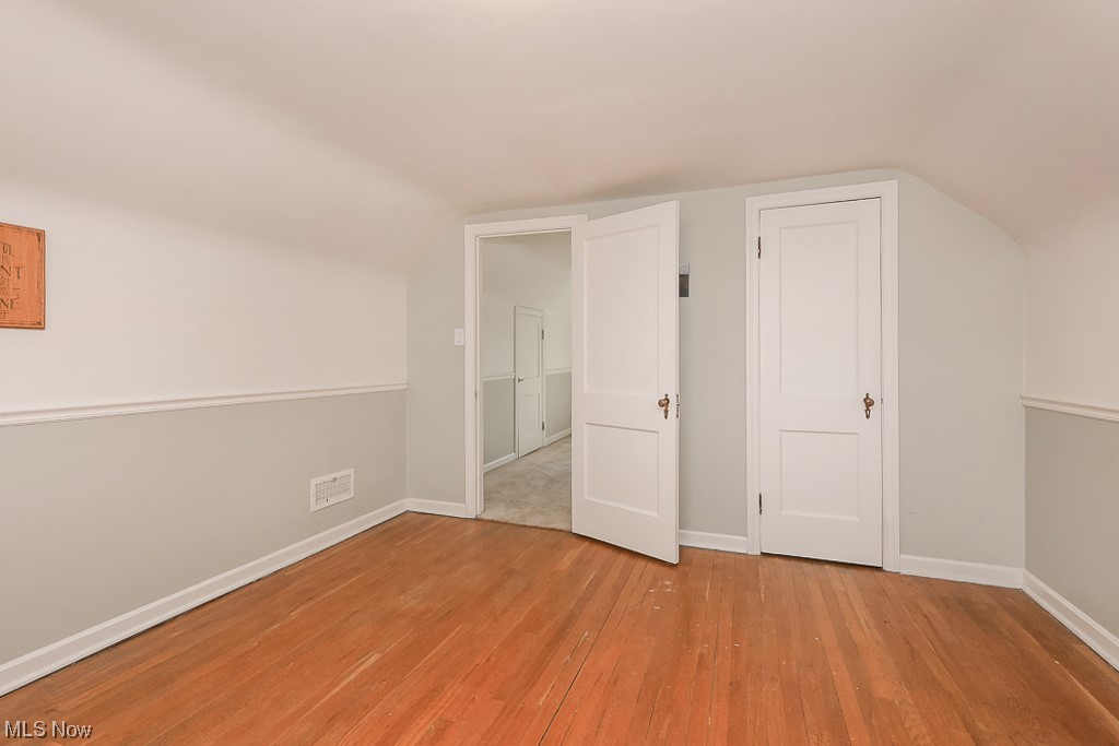 3790 Hillbrook Road Cleveland, OH 44118 - Photo 25 of 35 Bedroom 4
