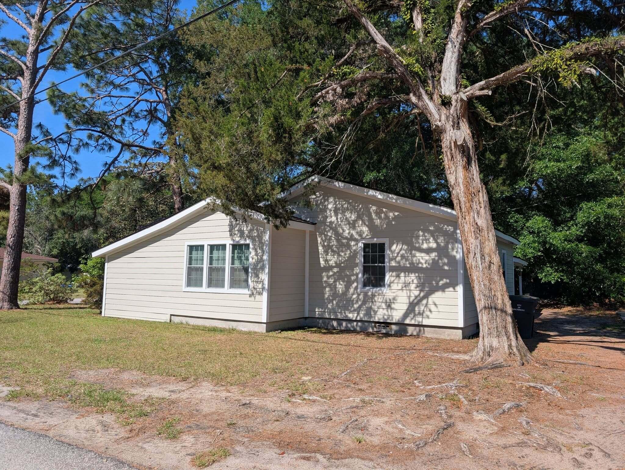 107 Converse Street Walterboro, SC 29488 - Photo 7 of 33