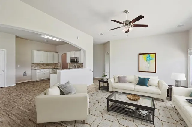 $385,000 | 10517 Wentworth Drive, Rowlett, TX 75089