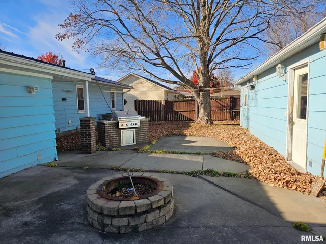 $195,000 | 313 East 3rd Street, Wilton, IA 52778