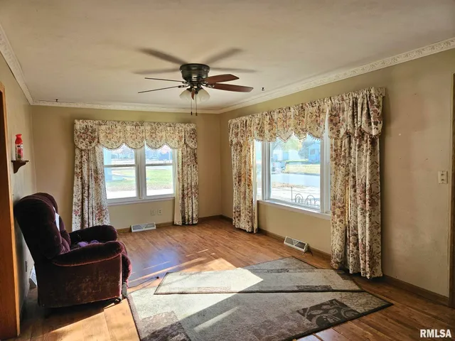 $195,000 | 313 East 3rd Street, Wilton, IA 52778