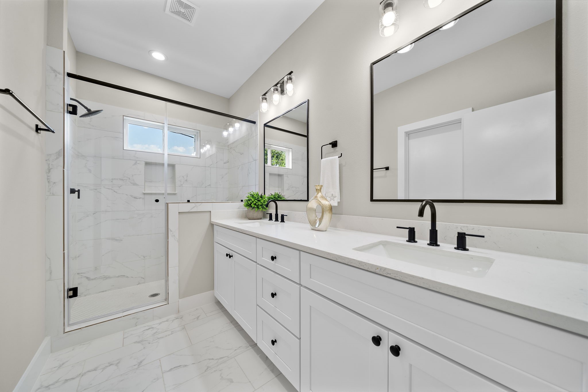 11 Wellford Street, Unit B Houston, TX 77022 - Photo 13 of 21