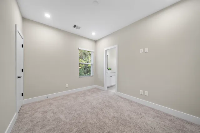 $2,099 | 11 Wellford Street, Unit B, Houston, TX 77022