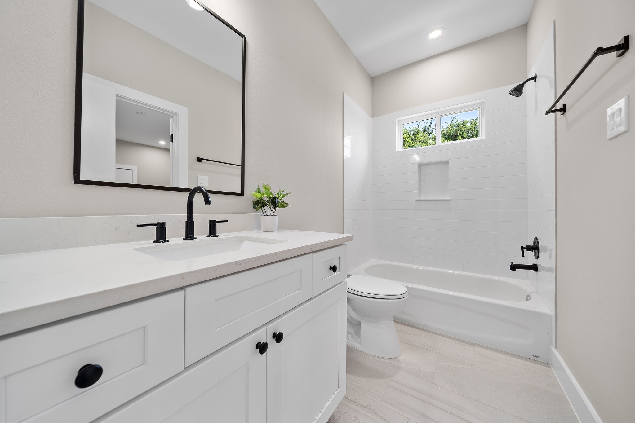 11 Wellford Street, Unit B Houston, TX 77022 - Photo 17 of 21