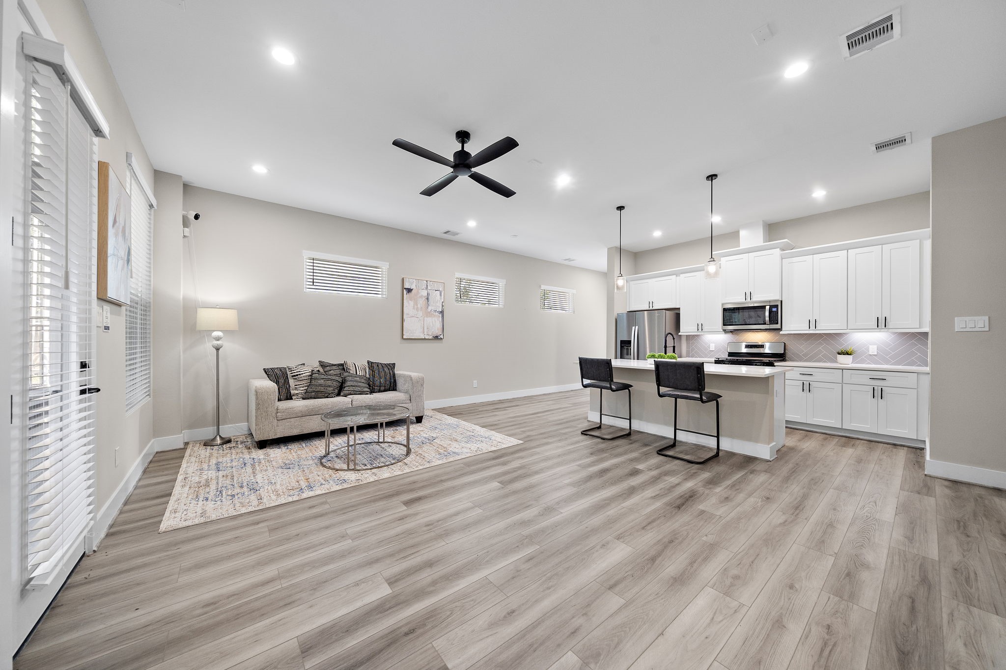 11 Wellford Street, Unit B Houston, TX 77022 - Photo 7 of 21