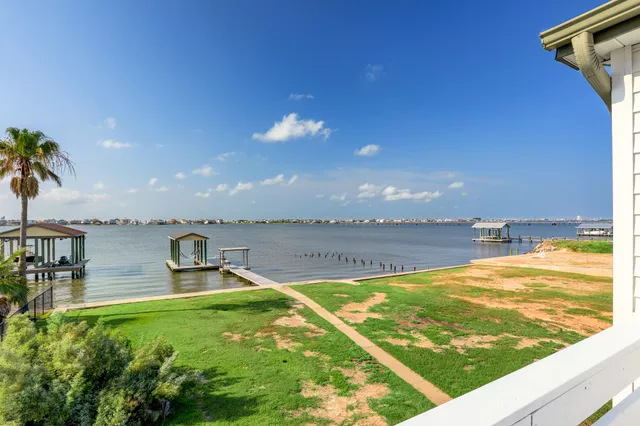 a view of a lake view