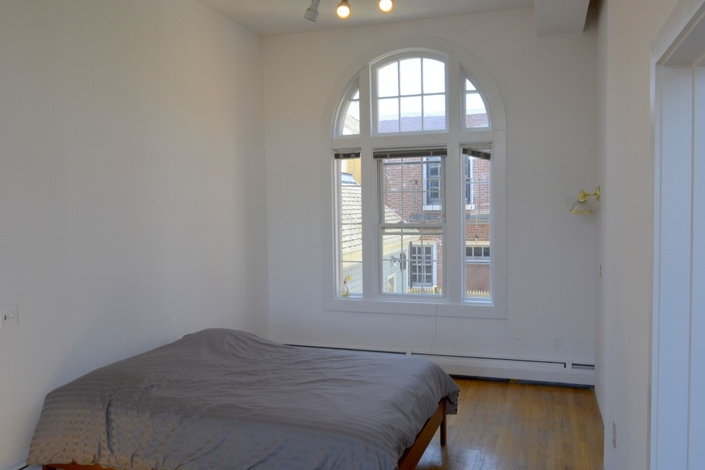 19 Market Street Warren, RI 02885 - Photo 16 of 37 Gallery Image 16