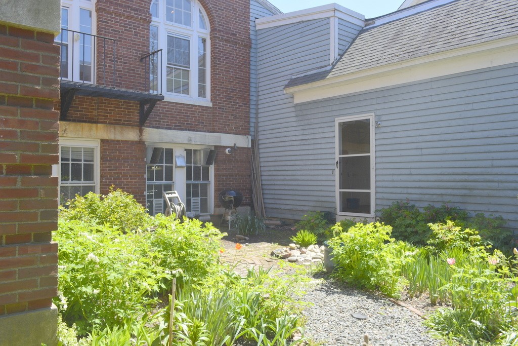 19 Market Street Warren, RI 02885 - Photo 21 of 37 Gallery Image 21