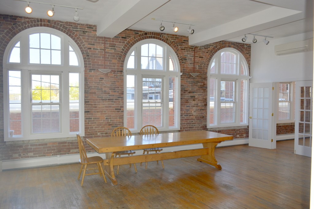 19 Market Street Warren, RI 02885 - Photo 10 of 37 Gallery Image 10