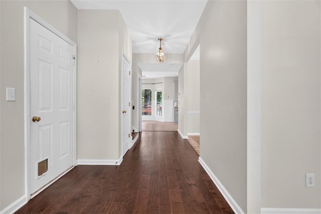 650 Ruxbury Court Suwanee, GA 30024 - Photo 4 of 43