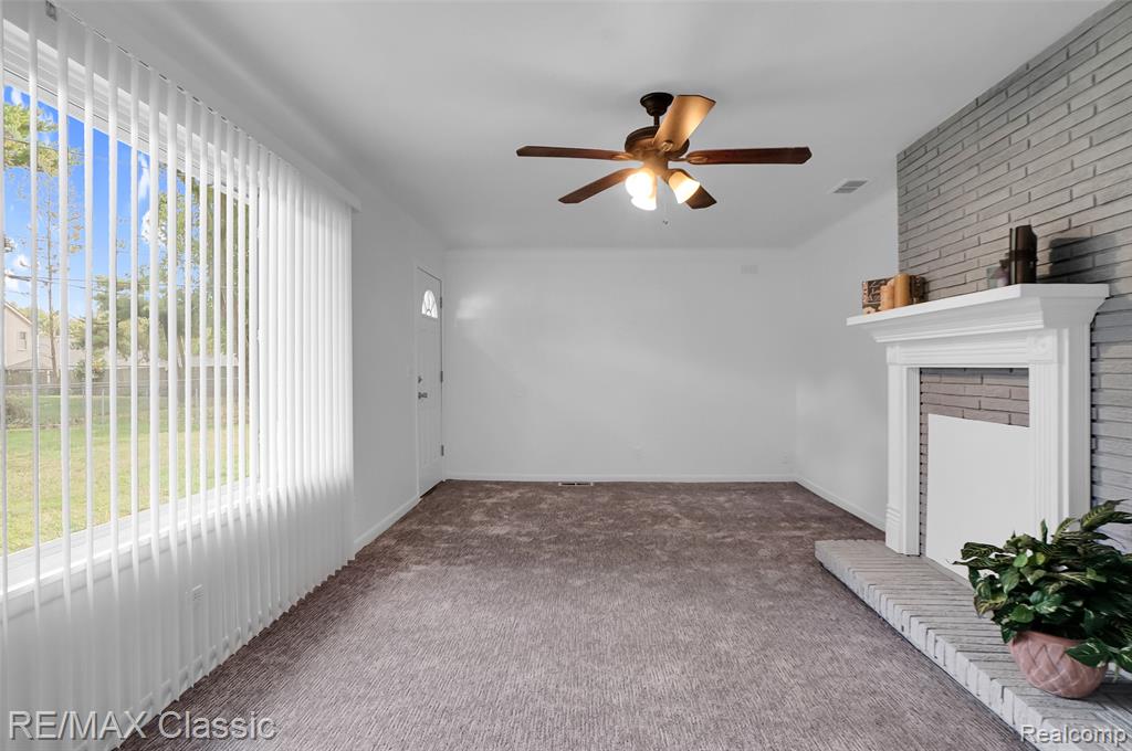 18248 Farmington Road Livonia, MI 48152 - Photo 12 of 30