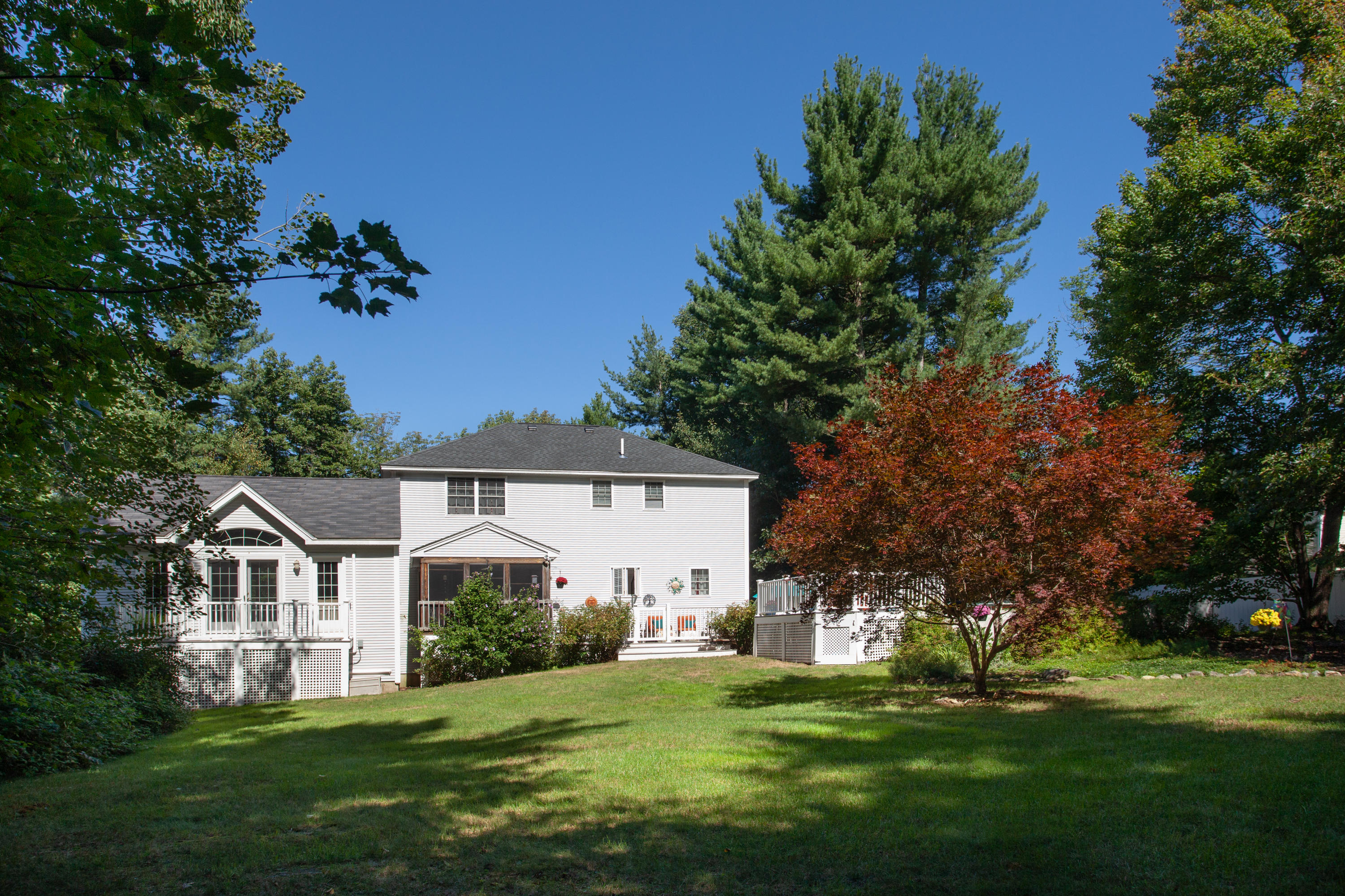 62 Frost Road Derry, NH 03038 - Photo 27 of 35 62 Frost Road