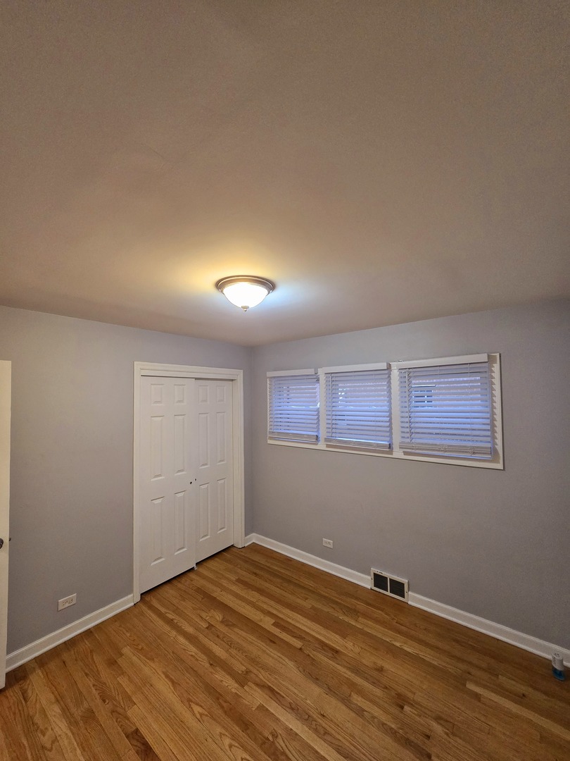 18536 Morris Avenue Homewood, IL 60430 - Photo 13 of 17